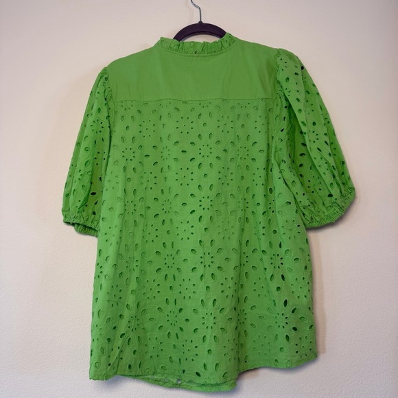 Pretty Garden Green Eyelet Blouse - Picture 4 of 6
